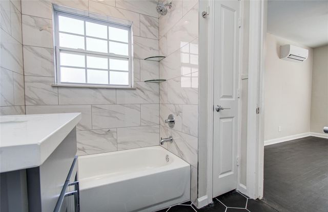 710 Hemphill Street 2, Houston, TX 77007