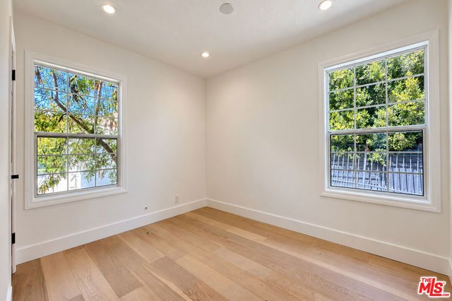 5143 Newcastle Avenue, Encino (los Angeles), CA 91316
