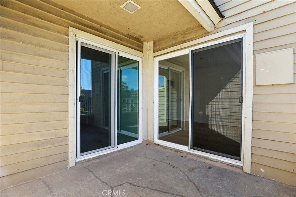 Image 26 of property listing at 300 E Chestnut 202, Santa Ana, CA 92701