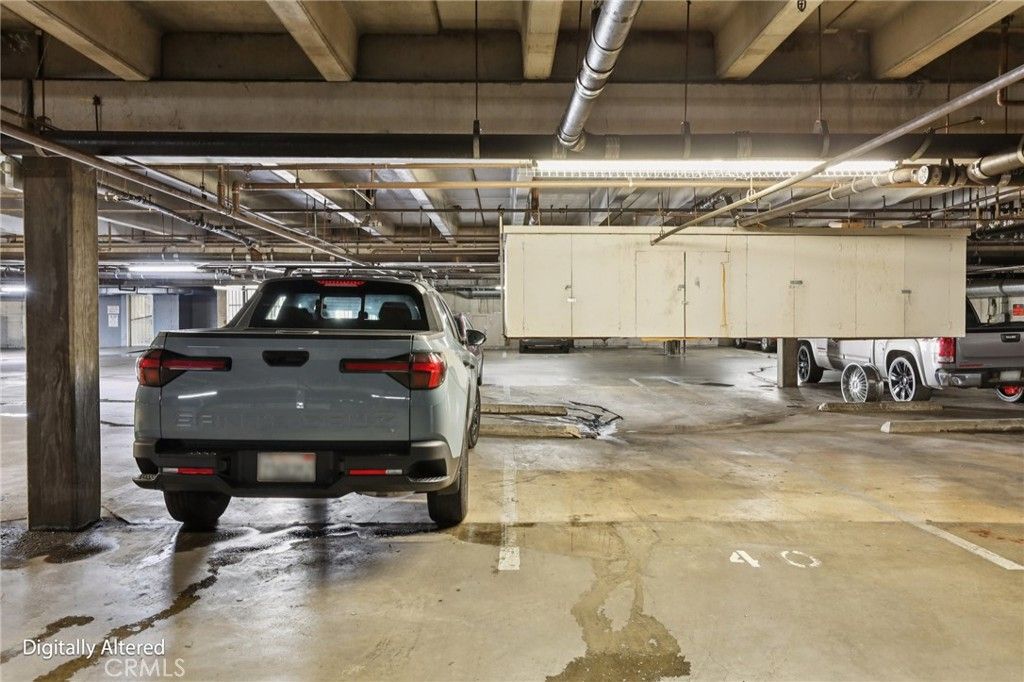 Image 28 of property listing at 300 E Chestnut 202, Santa Ana, CA 92701