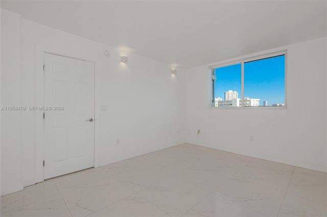 2851 Leonard Drive J405, Aventura, FL 33160