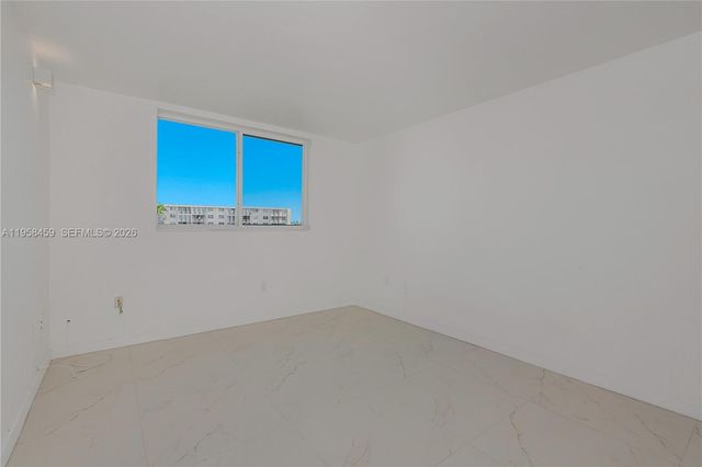 2851 Leonard Drive J405, Aventura, FL 33160