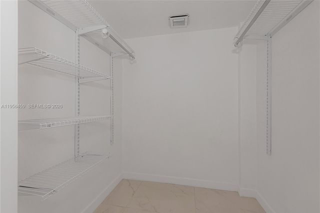 2851 Leonard Drive J405, Aventura, FL 33160
