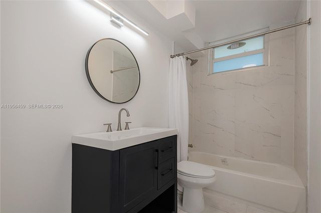 2851 Leonard Drive J405, Aventura, FL 33160