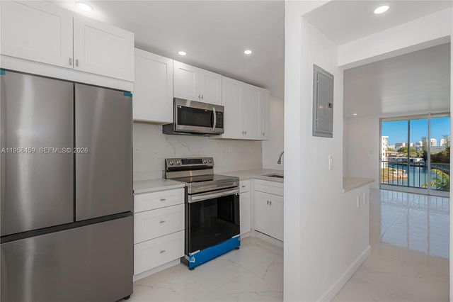 2851 Leonard Drive J405, Aventura, FL 33160
