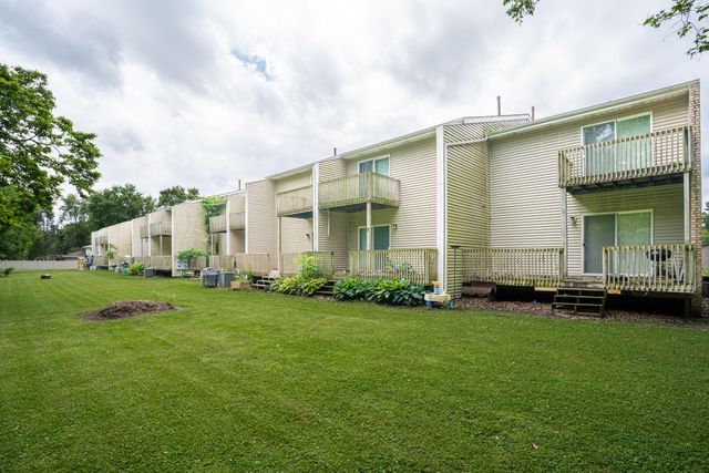 1230-1256 Lake Charles Avenue, Porter, IN 46304