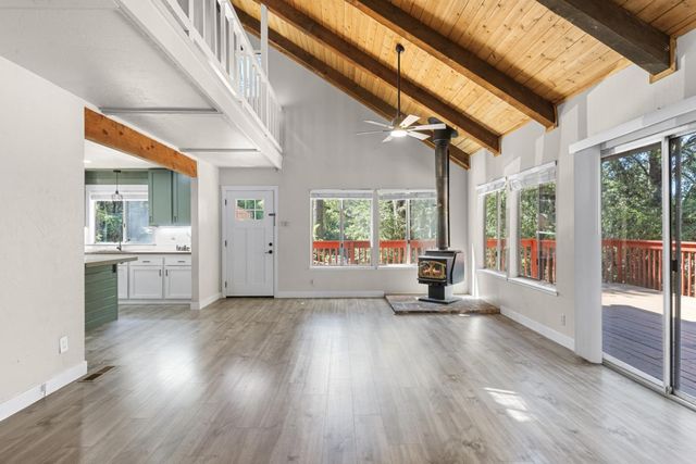 14036 Hilltop Rd, Pine Grove, CA 95665