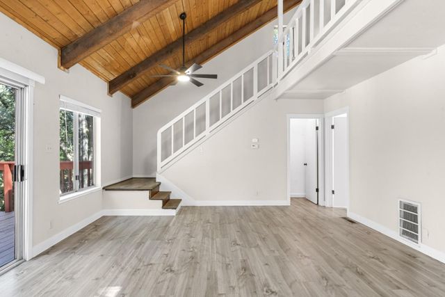 14036 Hilltop Rd, Pine Grove, CA 95665