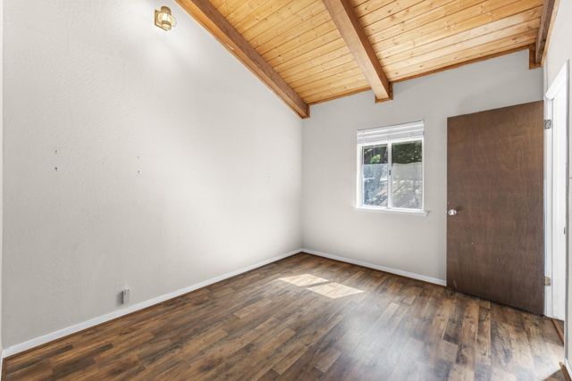 14036 Hilltop Rd, Pine Grove, CA 95665