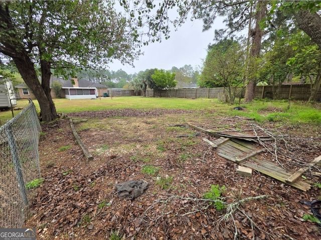 110 Maggie Court, Leesburg, GA 31763