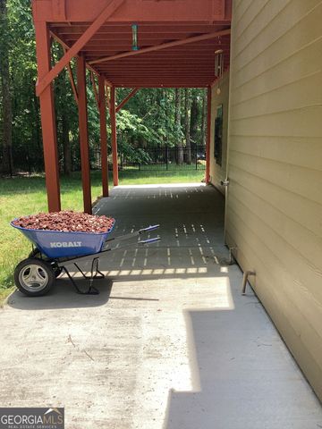 4206 W FLAT ROCK Drive, Lithonia, GA 30038
