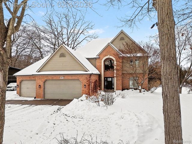 4973 Parview Drive, Independence Charter Township, MI 48346