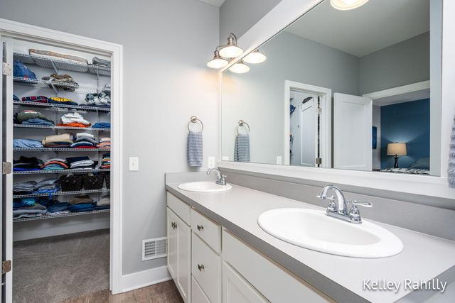 1548 Dryad Court Ne, City Of Grand Rapids, MI 49505