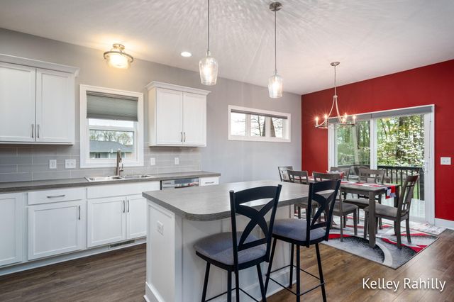 1548 Dryad Court Ne, City Of Grand Rapids, MI 49505