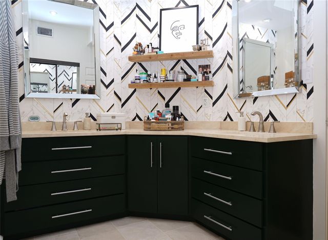 1000 Liberty Park DR 202, Austin, TX 78746