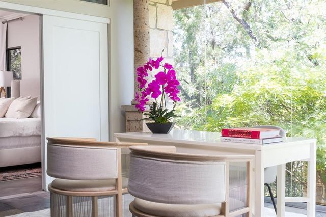 1000 Liberty Park DR 202, Austin, TX 78746