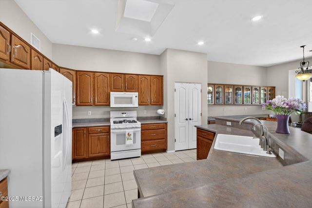 8984 S Placita Gama, Vail, AZ 85641