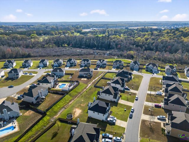 105 Bella Court, Kathleen, GA 31047