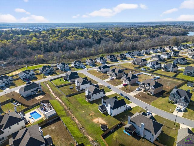 105 Bella Court, Kathleen, GA 31047