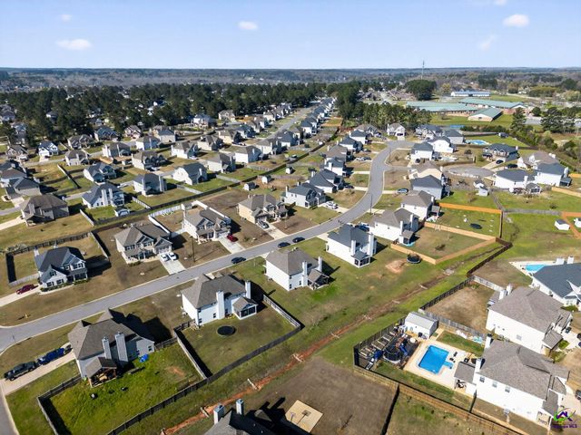 105 Bella Court, Kathleen, GA 31047