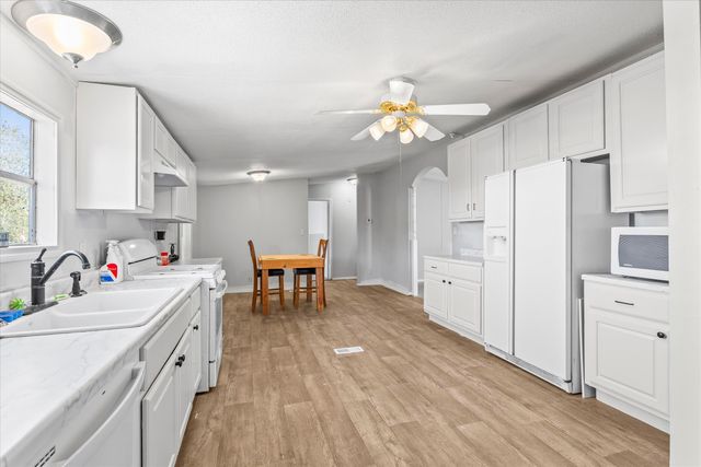 9909 N Chester Avenue, Lubbock, TX 79415