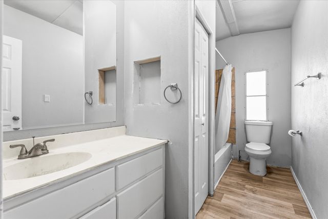 9909 N Chester Avenue, Lubbock, TX 79415