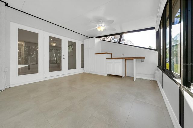 8714 COVE COURT, Tampa, FL 33615