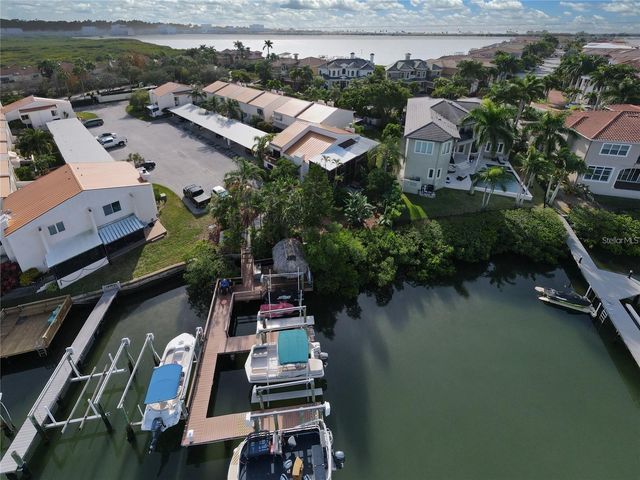 8714 COVE COURT, Tampa, FL 33615