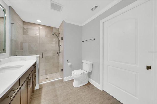 8714 COVE COURT, Tampa, FL 33615