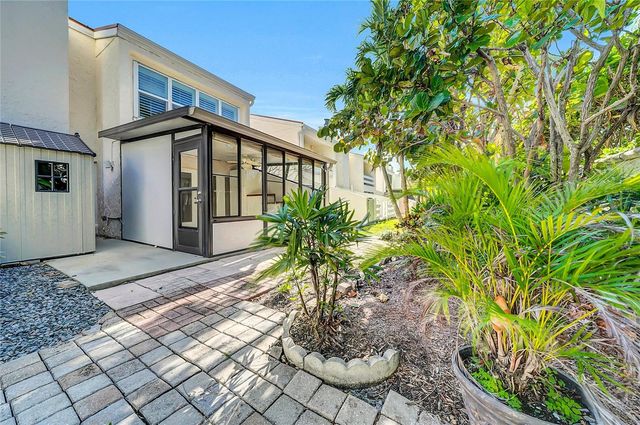 8714 COVE COURT, Tampa, FL 33615