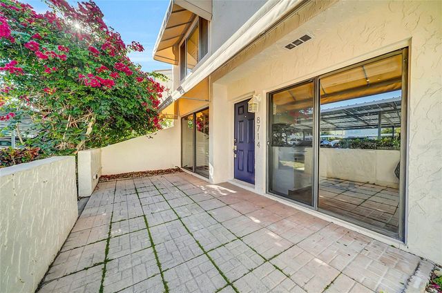 8714 COVE COURT, Tampa, FL 33615