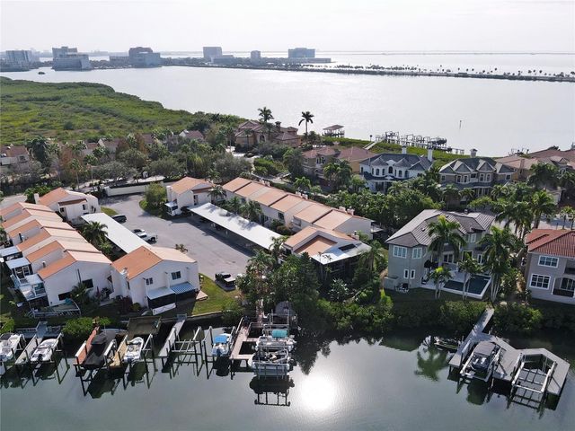 8714 COVE COURT, Tampa, FL 33615