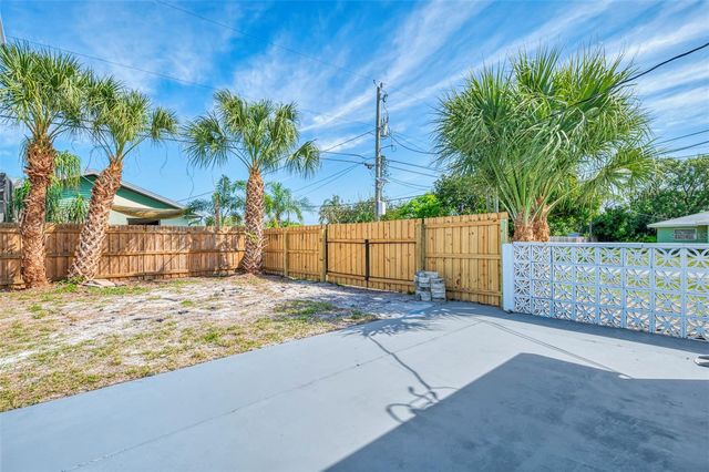 1316 S VENICE BOULEVARD, Venice, FL 34293