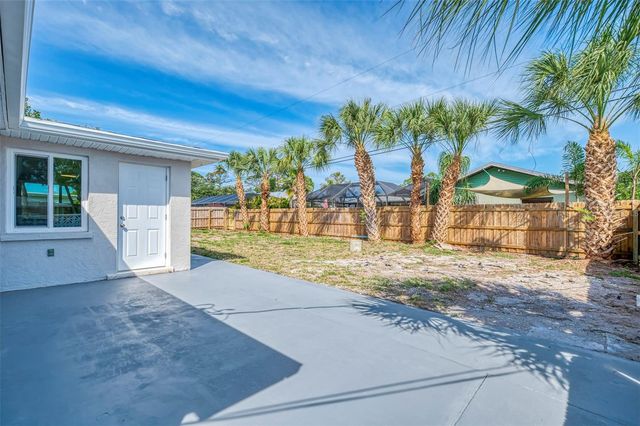 1316 S VENICE BOULEVARD, Venice, FL 34293