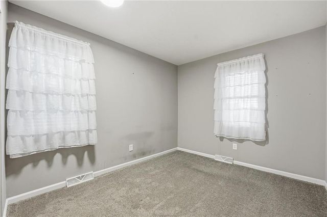 2908 NW Canterbury Road, Blue Springs, MO 64015