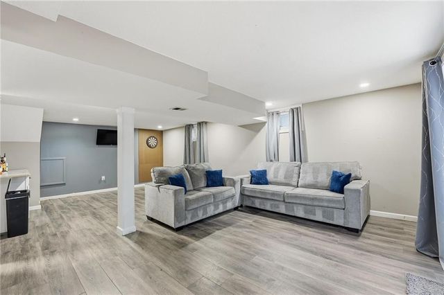 2908 NW Canterbury Road, Blue Springs, MO 64015