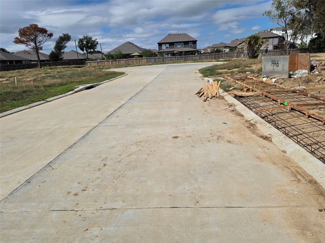 1418 Friendship Trail, Seabrook, TX 77586