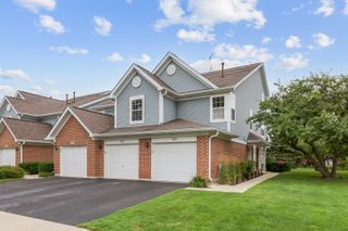 283 Ashbury Lane W, Roselle, IL 60172