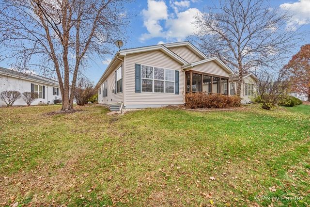 3221 Harness Lane, Grayslake, IL 60030