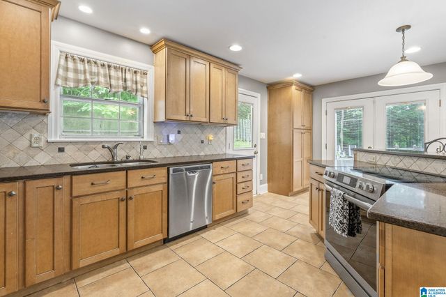 890 COUNTY ROAD 77, Columbiana, AL 35051