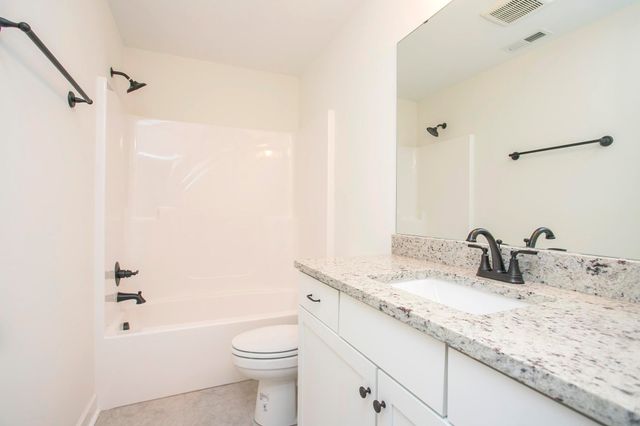5019 Salient Dr, Spring Hill, TN 37174