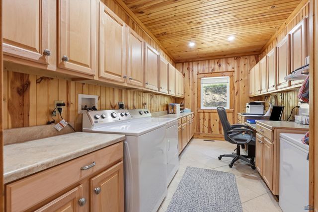 12746 HAPPY TRAILS, Rapid City, SD 57702