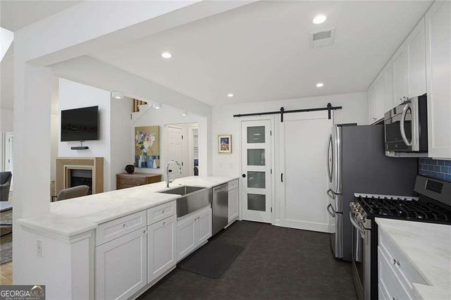 486 Ansley Walk Terrace NE, Atlanta, GA 30309