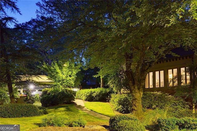 486 Ansley Walk Terrace NE, Atlanta, GA 30309