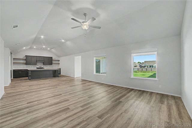 7402 E 89th Street N, Owasso, OK 74055