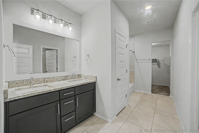 7402 E 89th Street N, Owasso, OK 74055