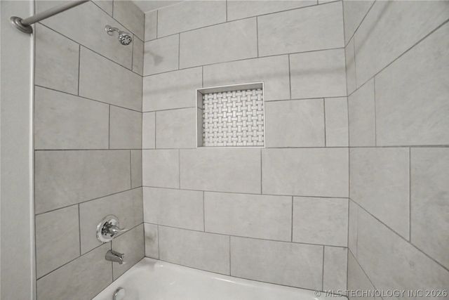 7402 E 89th Street N, Owasso, OK 74055
