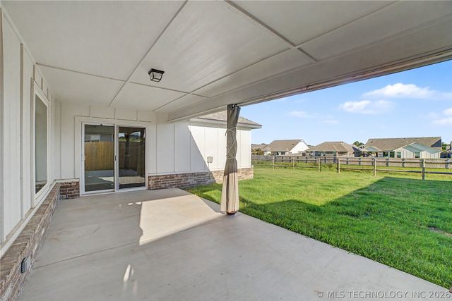 7402 E 89th Street N, Owasso, OK 74055