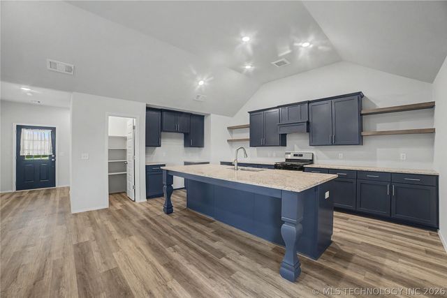 7402 E 89th Street N, Owasso, OK 74055