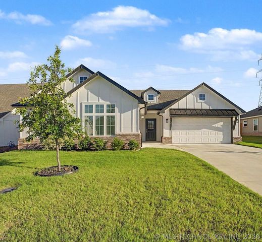 7402 E 89th Street N, Owasso, OK 74055